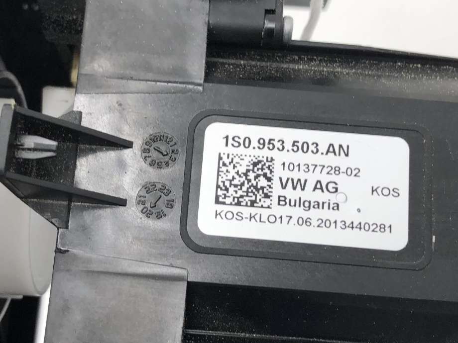 Bryter combi til Škoda Citigo-e 2019-->>  (1S0 953 513 G|)