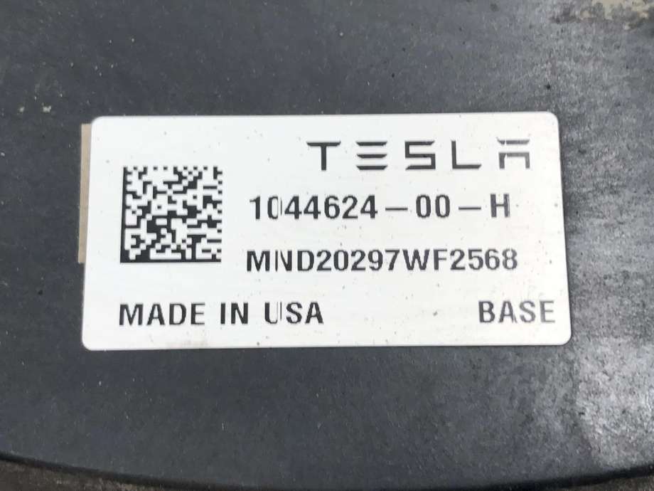 Bremsecaliper høyre bak, elektrisk til Tesla Model 3 2018-2023 (Fase 1) (104462400H|)