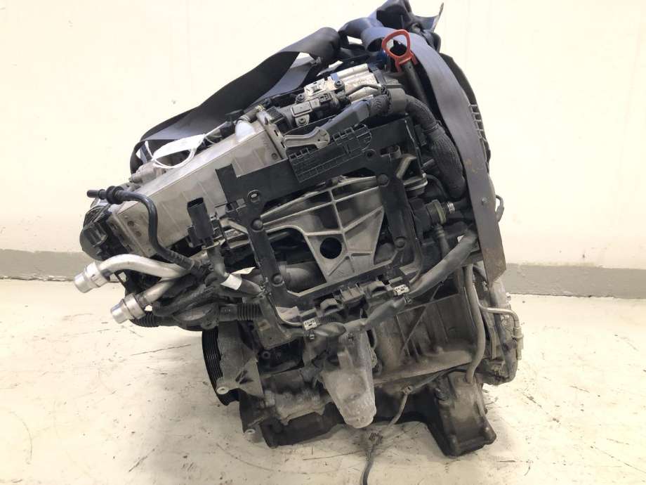 Motor bensin til Mercedes C-Klasse 2014-2018 (Fase 1) (W205) (W205) (A2740105504|A 274 010 23 06 80|)