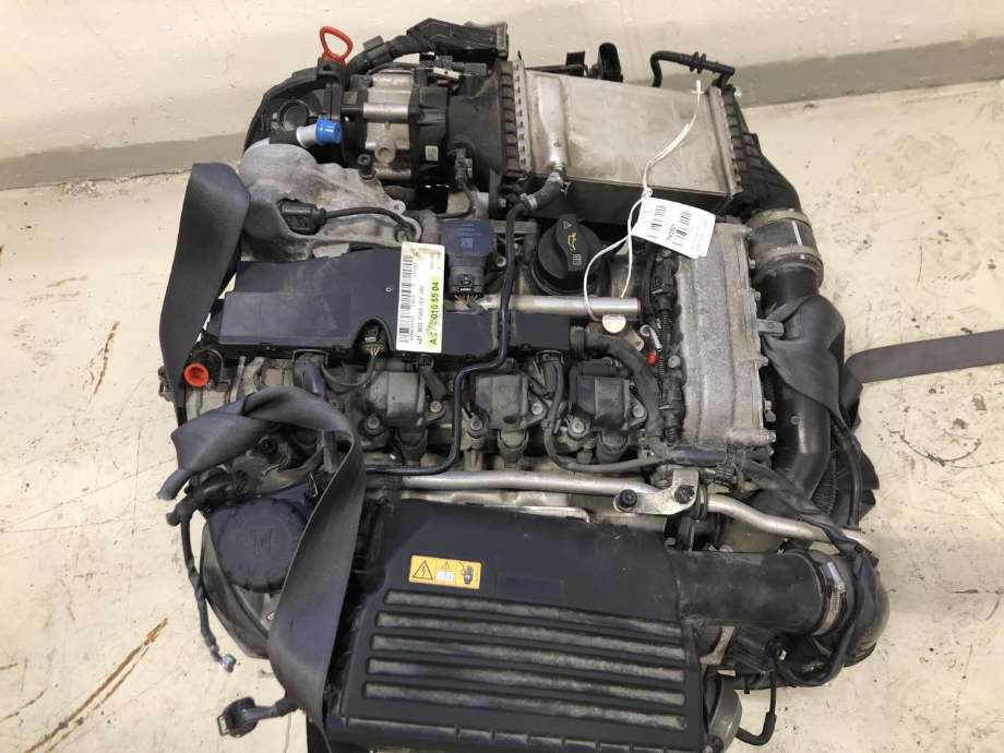 Motor bensin til Mercedes C-Klasse 2014-2018 (Fase 1) (W205) (W205) (A2740105504|A 274 010 23 06 80|)