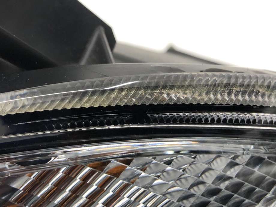 Frontlykt venstre halogen til Citroën C-Zero 2011-2020  (6208 X1|)