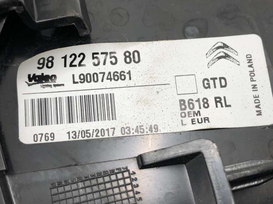 Baklykt venstre til Citroën C3 2016-->> (Type III) (98 122 575 80|)