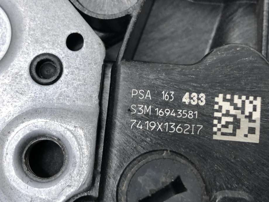 Låsekasse høyre foran til Peugeot Partner 2019-->> (Type III)  (98 163 433 80|)