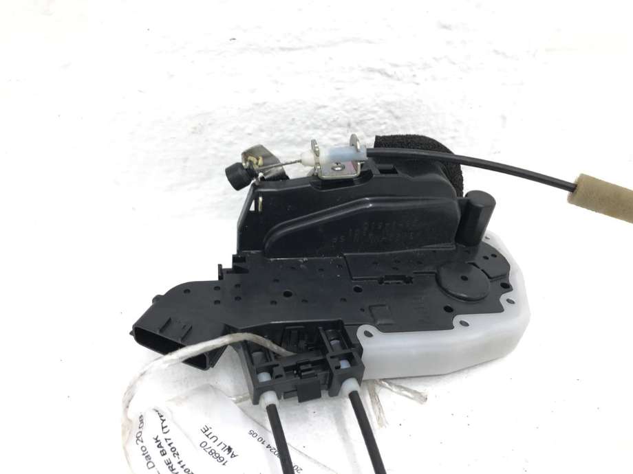 Låsekasse høyre bak til Nissan Leaf 2011-2017 (Type I)  (825003NL1A|)