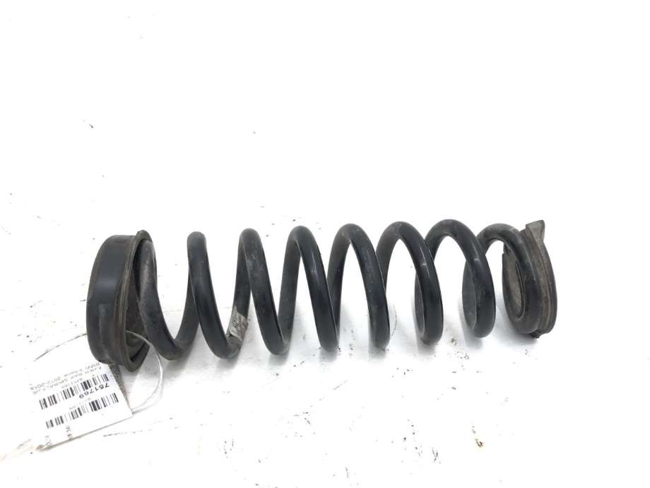 Fjær bak spiralfjær til BMW 3-Serie 2012-2018 (F30/F31/F34) (F30/F31/F34) (33 53 6 851 729|)