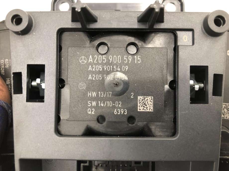 Bilstereo betjeningspanel til Mercedes GLC 2015-2022 (X253) (X253) (A 166 900 84 22|)