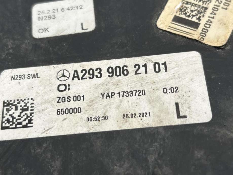 Baklykt venstre ytre til Mercedes EQC 2019-->>  (A 293 906 21 01|)