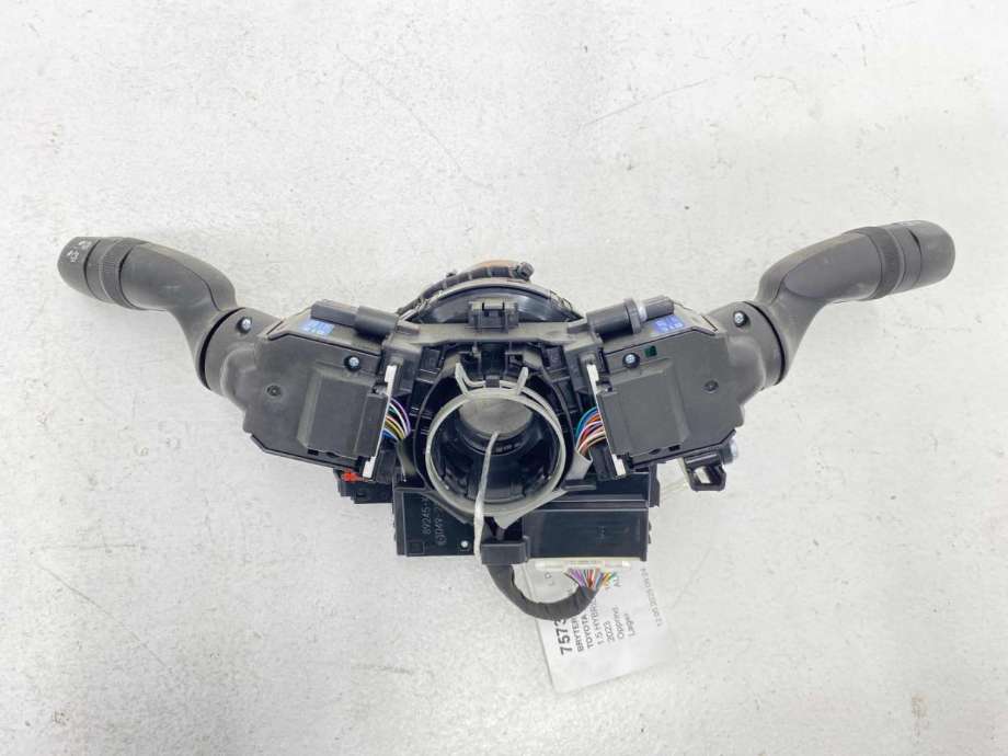 Bryter combi til Toyota Yaris 2020-->> (Type IV)  (8432902040|8431902010|8465202A50)
