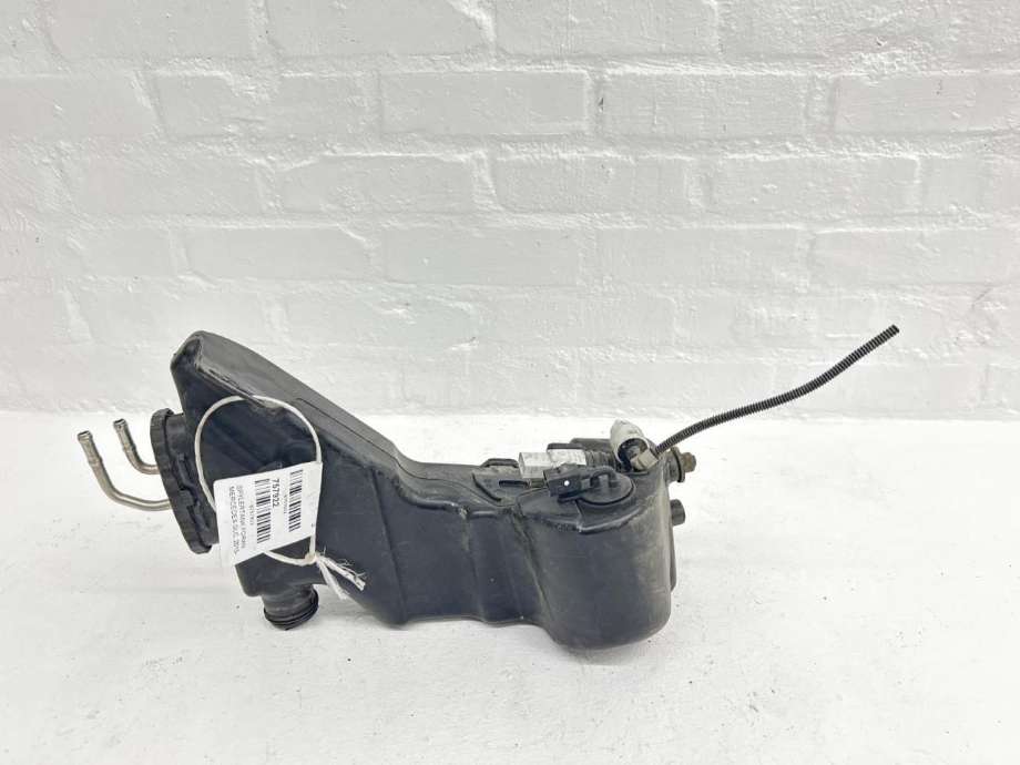 Spylertank foran til Mercedes GLC 2015-2022 (X253) (X253) (A 205 869 02 20|)