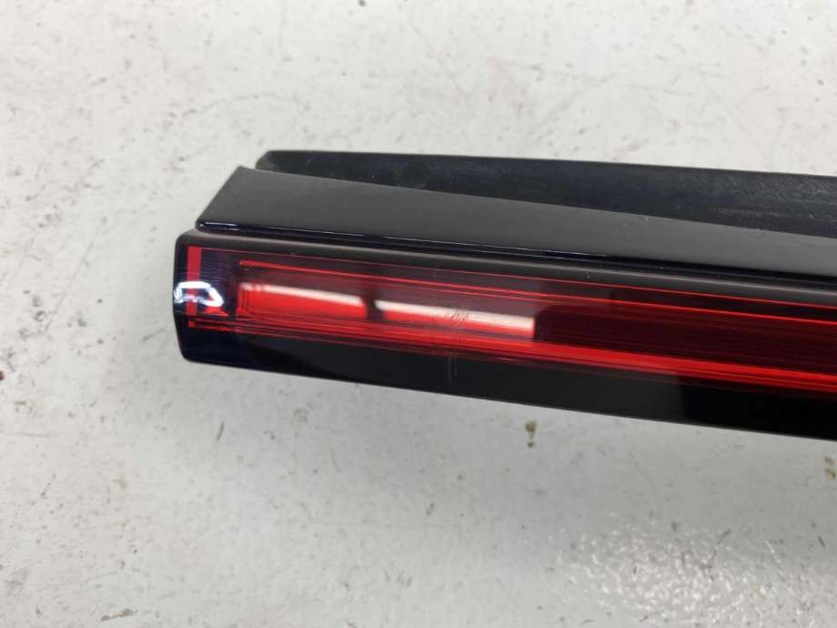 Baklykt midtre til Polestar 2 2020-->> (32228372|)