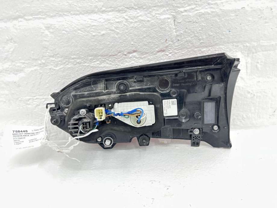Baklykt venstre indre til Toyota RAV4 2019-->> (Type V)  (8159142060|)