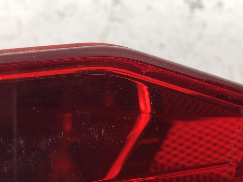 Baklykt fra støtfanger venstre til Peugeot 5008 2017-->> (Type II)  (98 119 829 80|)