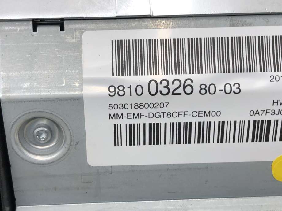 Bilstereo navigasjon skjerm til Peugeot 5008 2017-->> (Type II)  (98 304 242 80|)