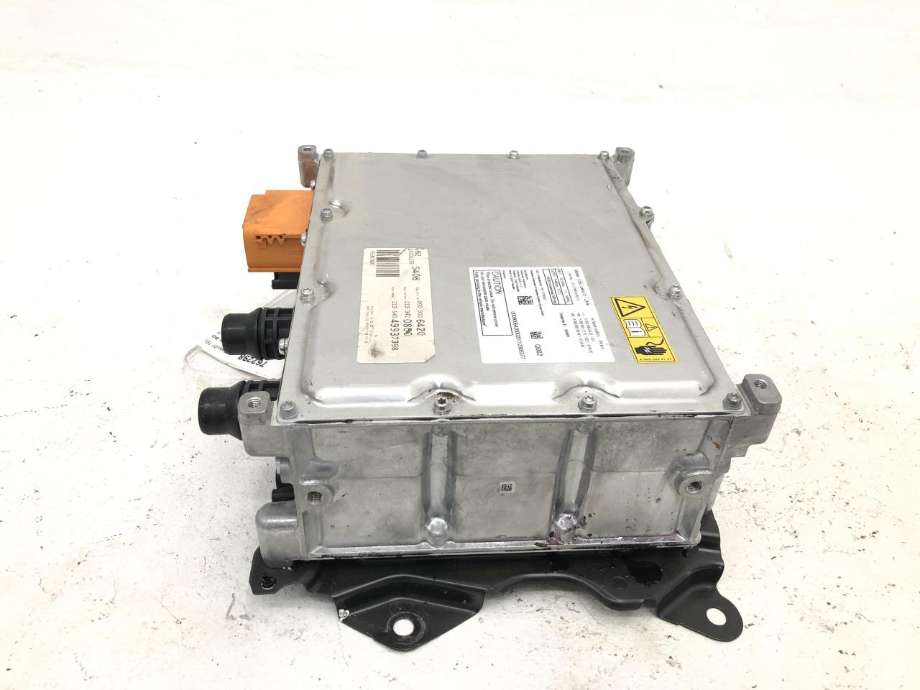 Batterilader (OBC - On Board Charger) til Mercedes E-Klasse 2016-2023 (W213) (W213) (A 000 900 64 20|A 000 900 64 20 80|)