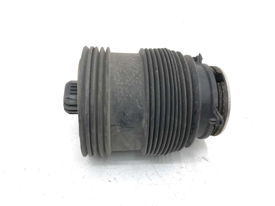 Luftpute til Mercedes E-Klasse 2016-2023 (W213) (W213) (A 205 320 02 25|)