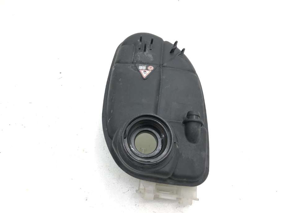 Ekspansjonstank til Mercedes GLA 2014-2020 (X156) (X156) (A 246 500 00 49|)