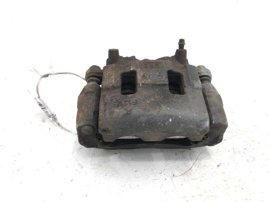 Bremsecaliper venstre foran til Mitsubishi Outlander 2015-->> (Type III, Fase 2)  (4605B471|)