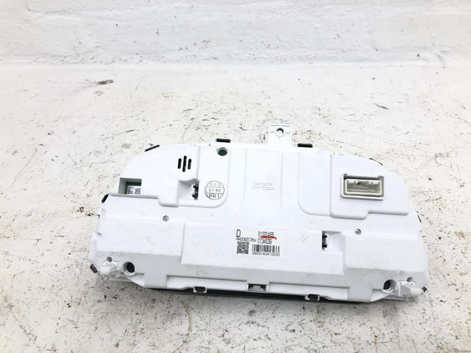 Instrumentpanel til Mitsubishi Outlander 2015-->> (Type III, Fase 2)  (8100C455|)