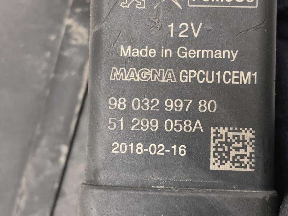 Sikringsboks til Toyota Proace 2016-->> (Type II)  (SU001B4501|)
