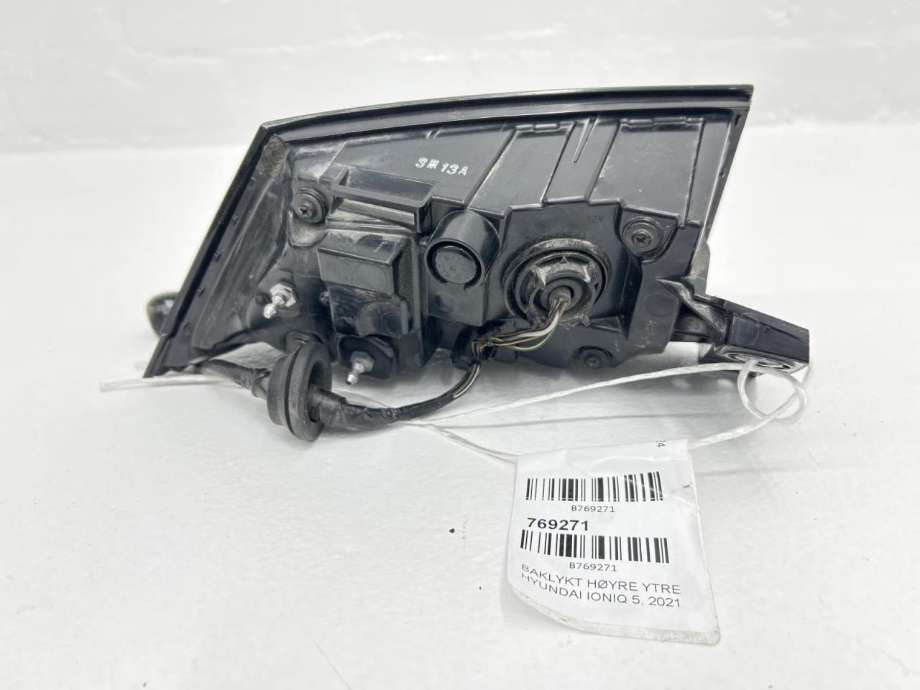Baklykt høyre ytre til Hyundai Ioniq 5 2021-->>  (92402 NI140|)