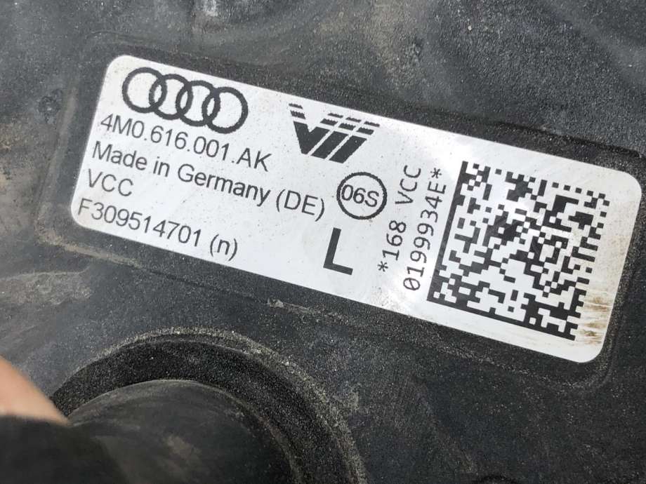 Fjær bak nivå luftpute/belg til Audi e-tron 2018-->> (4M0 616 001 AK|)