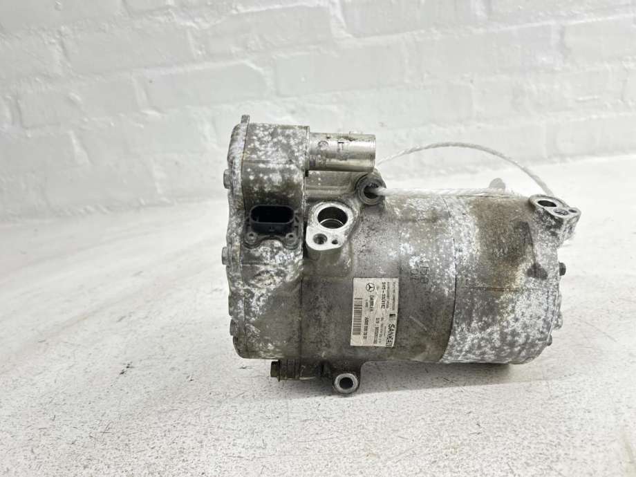 Aircondition kompressor hybrid til Mercedes S-Klasse 2013-2020 (W222) (W222) (A 000 830 20 01|A 000 830 20 01 80|)