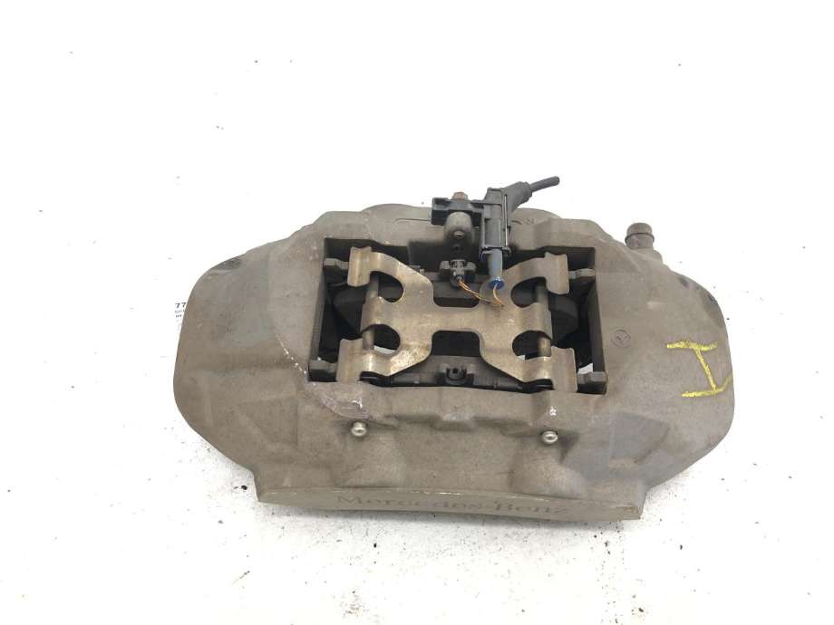 Bremsecaliper høyre foran til Mercedes EQC 2019-->>  (A 000 421 01 00|)