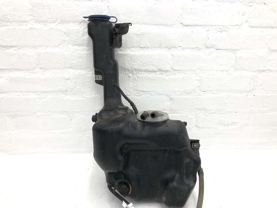 Spylertank foran til Mercedes E-Klasse, Coupe/Cab, 2009-2013 (Fase 1) (C207) (C207) (A 000 869 06 00)