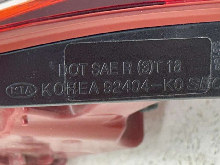Baklykt høyre indre til Kia e-Soul 2019-->> (Type III)  (92404K0100|)