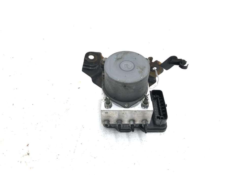 ABS sentral til Toyota Hilux 2016-2020  (4405071500|)