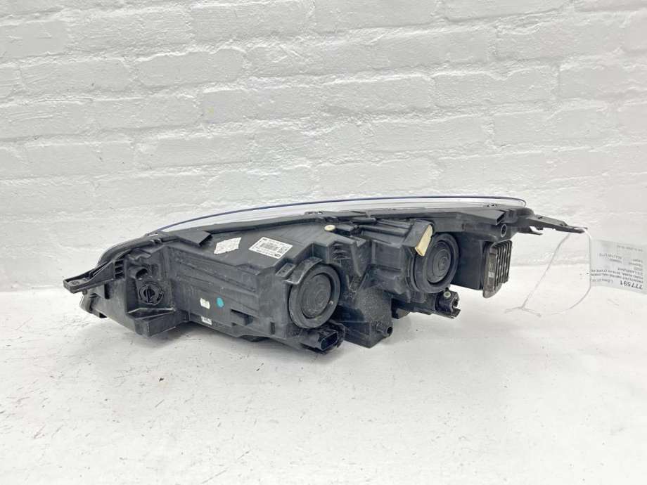 Frontlykt høyre halogen til Ford Kuga 2019-->> (Type III) (2733523|)