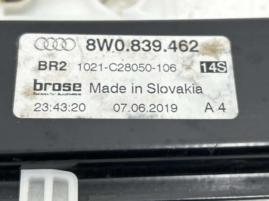 Ruteheis høyre bak til Audi A4 2015-2019 (Type V, Fase 1) (B9) (B9) (8W0 839 462 A|8W0 839 462|)