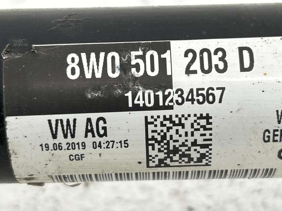 Drivaksel venstre bak, diesel/automat til Audi A4 2015-2019 (Type V, Fase 1) (B9) (B9) (8W0 501 203 D|)