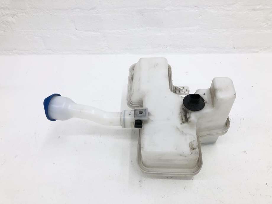 Spylertank foran til BMW i3 2013-2022 (61 66 7 381 592|)