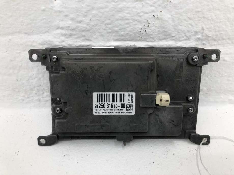 Bilstereo navigasjon skjerm til Toyota Proace 2016-->> (Type II)  (SU001A8110|)
