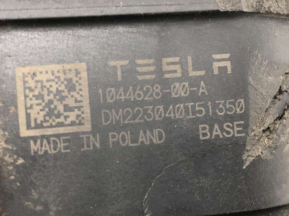Bremsecaliper høyre bak, elektrisk til Tesla Model Y 2021-2024 (Type I)  (104462800A|)