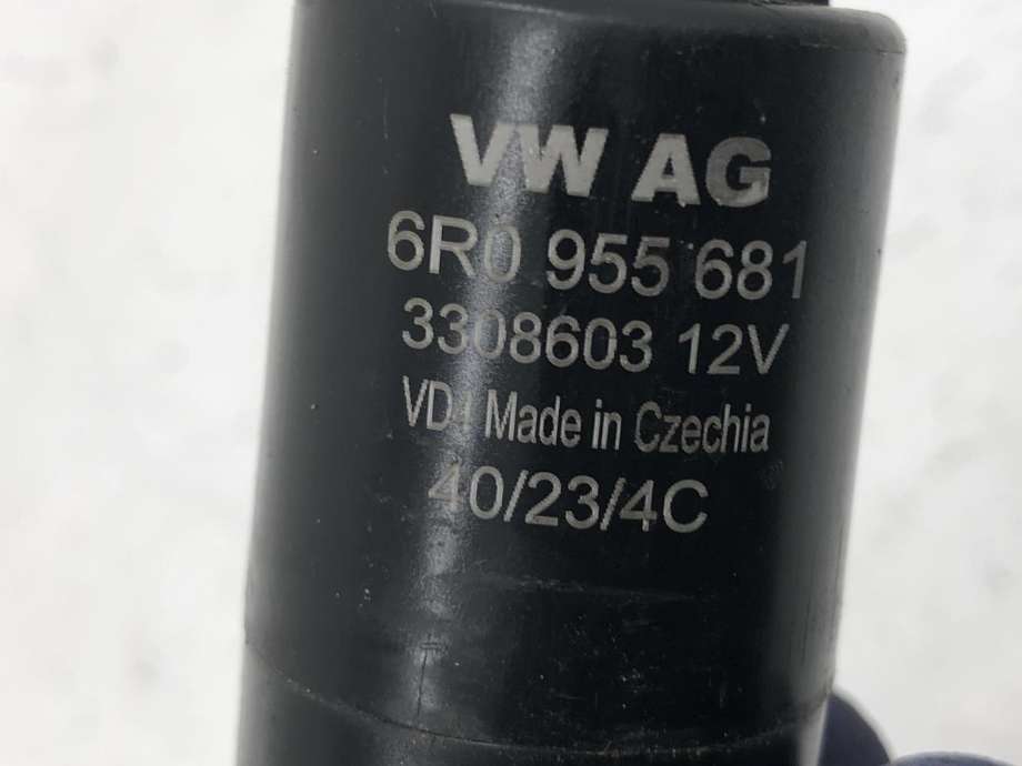 Spylerpumpe til Audi Q4 e-tron 2021-->>  (1K6 955 651|)