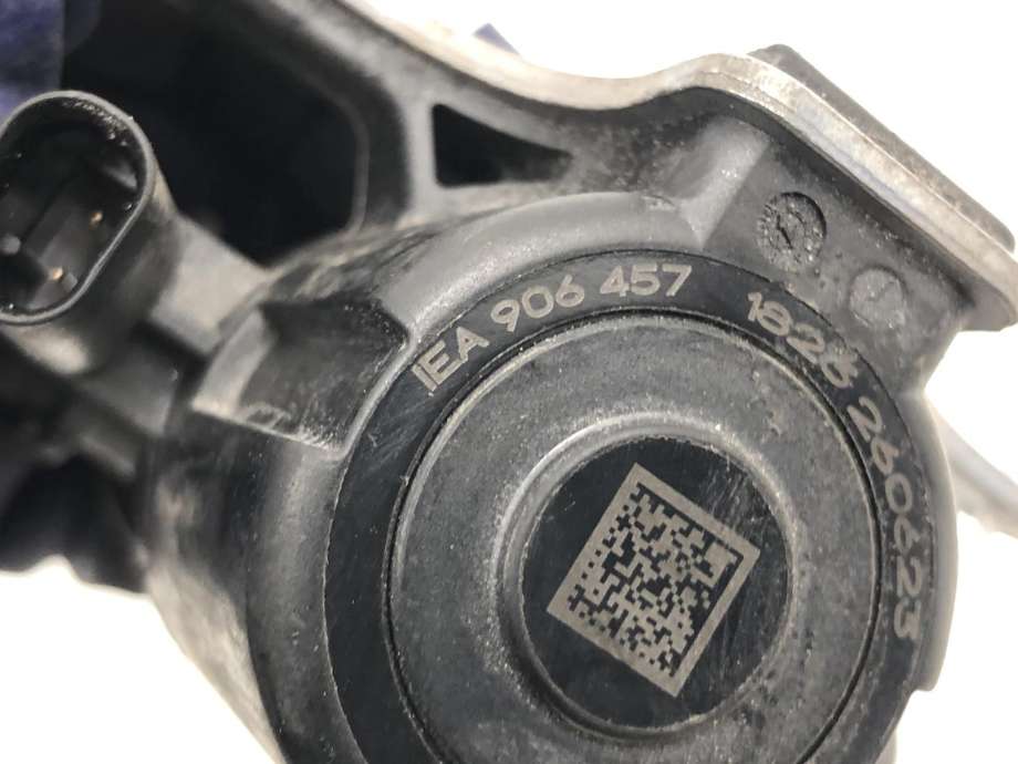Ventil vann til Audi Q4 e-tron 2021-->>  (1EA 906 457|)
