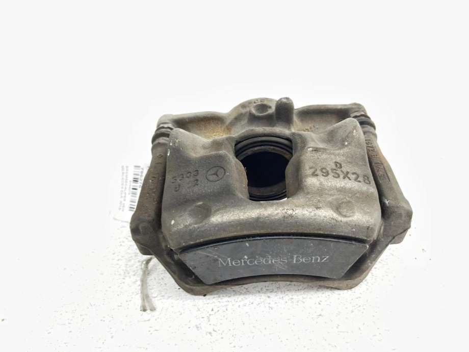 Bremsecaliper venstre foran til Mercedes CLA 2013-2019 (C117) (C117) (A 000 421 73 81|A 000 421 39 81|)