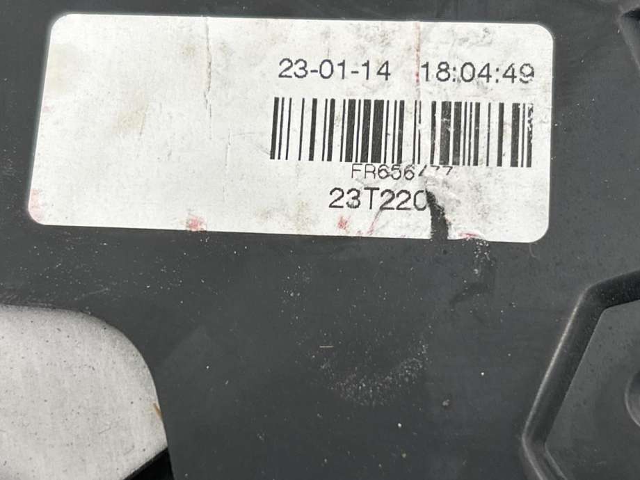 Låsekasse høyre foran til Mercedes CLA 2013-2019 (C117) (C117) (A 099 720 22 01|)