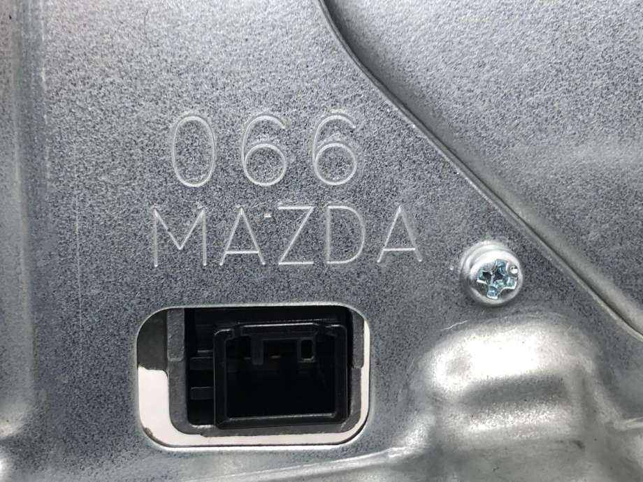 Viskermotor bakrute til Mazda MX-30 2020-->>  (DFR567450|)