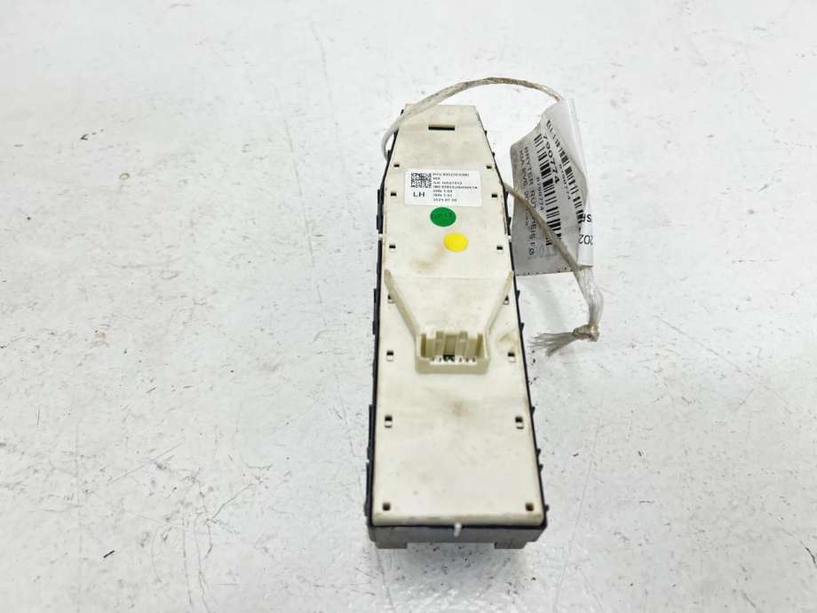 Bryter ruteheis førerdørspanel til Kia EV6 2021-->>  (93571CV380|10527013|)
