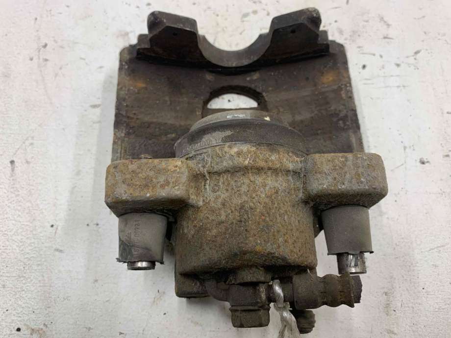 Bremsecaliper venstre foran til Toyota Yaris 2014-2020 (Type III, Fase 2)  (477500D200|)