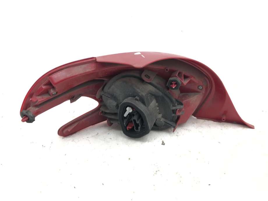 Baklykt høyre til Peugeot 208 2012-2019 (Type I)  (96 726 283 80|)