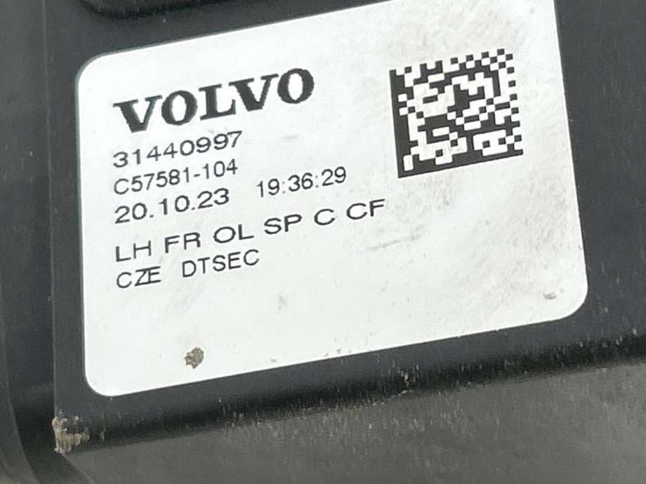 Låsekasse venstre foran til Volvo V90 / V90 CC / S90 2016-->>  (31440997|)