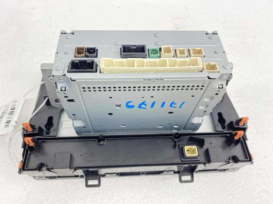 Bilstereo navigasjon skjerm til Toyota bZ4X 2022-->>  (8610042322|)