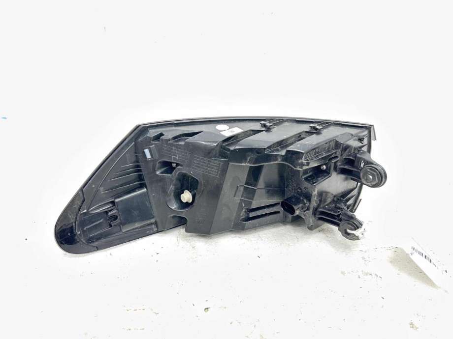 Baklykt venstre ytre til VW ID.4 2020-->>  (11A 945 207 A|)