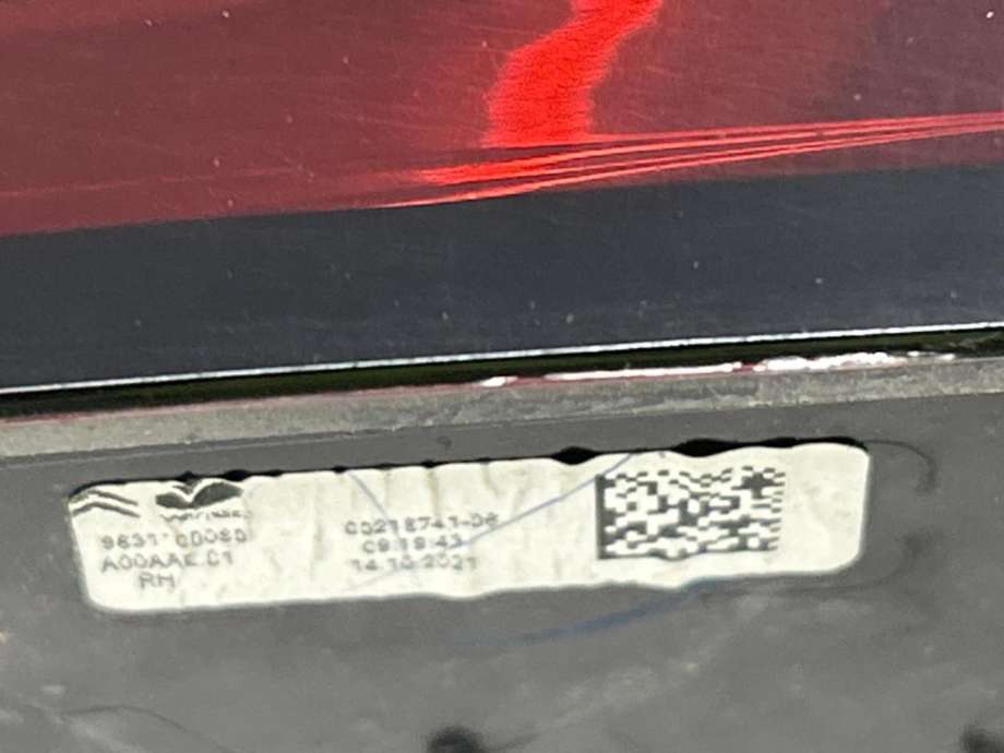 Baklykt høyre ytre til Citroën ë-C4 2020-->>  (98 311 000 80|)