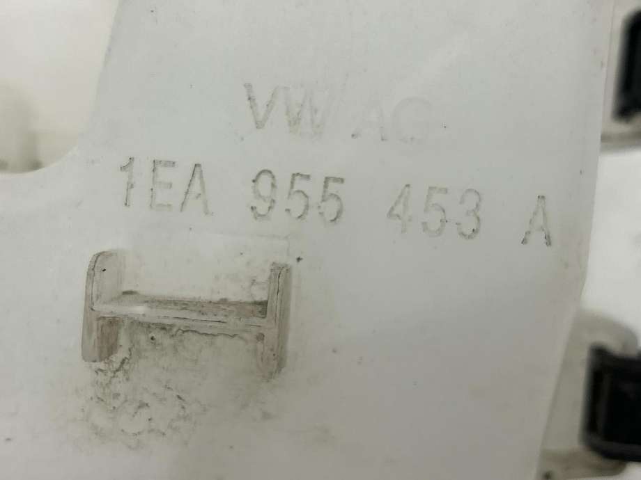 Spylertank foran til VW ID.4 2020-->>  (1EA 955 453 H|)
