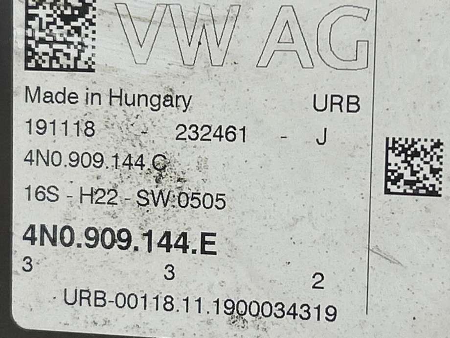 Tannstang elektrisk til Audi e-tron 2018-->>  (4N1 423 053 P|4N1 423 053 L|)